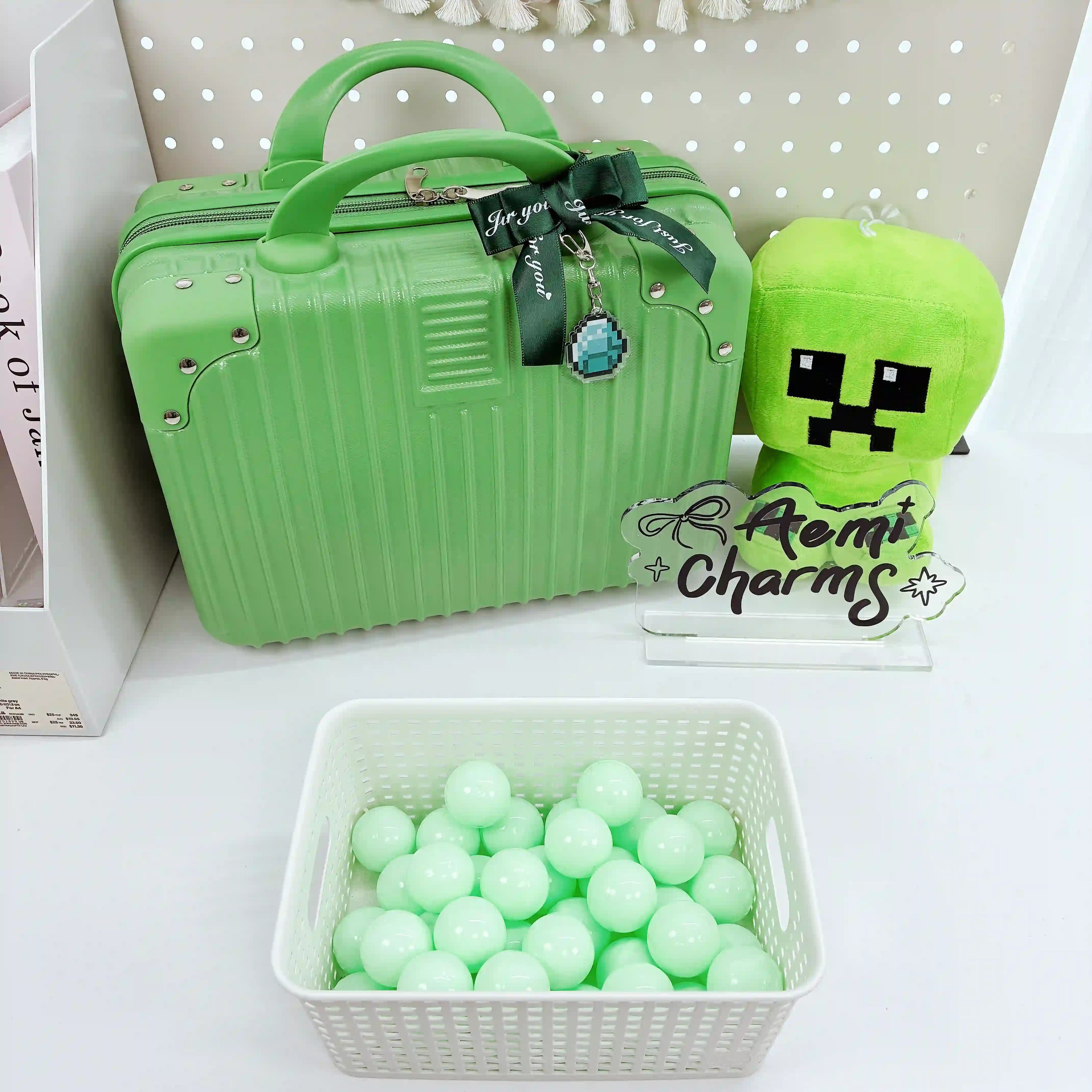 Kawaii Lucky Scoop 14-inch Suitcase Set